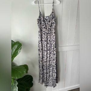 Evereve Maxi Dress- never worn, missing tags